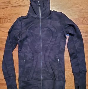 LULULEMON in-stride jacket